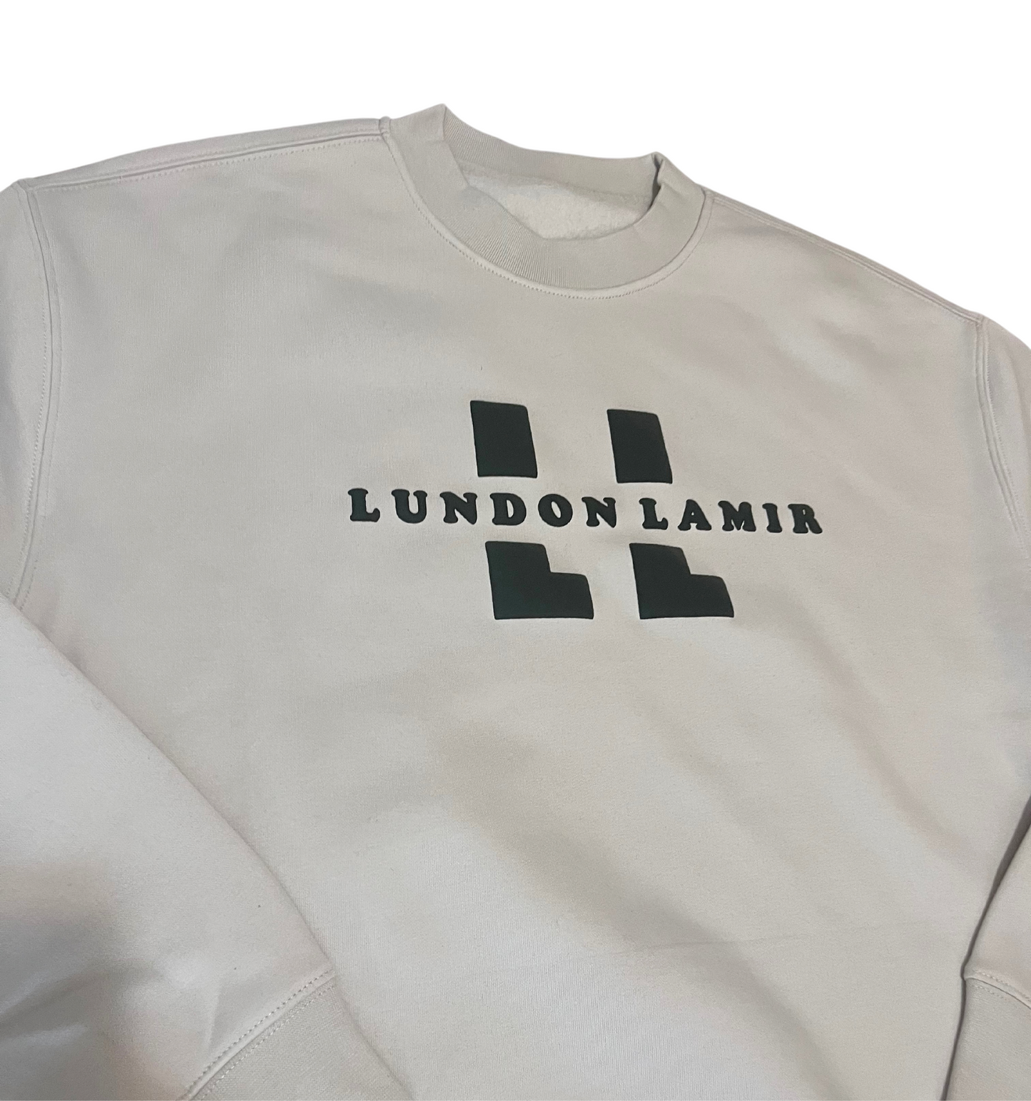 Creme&Forest Green - Lundon LaMir signature Crewneck - Relaxed fit